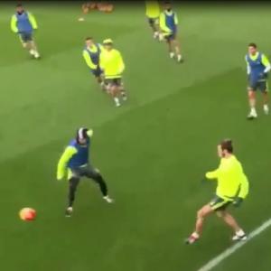 Dàn sao Real đá ma đỉnh cao trên sân tập