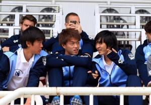 Tuấn Anh ra sân trận gặp HAGL, trình độ Yokohama tầm thường