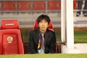 Những xúc cảm nồng nhiệt khó quên của HLV Miura