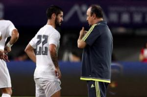 Tại sao Real Madrid sa thải Benitez?