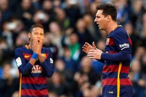Vấn đề của Barca: Enrique sợ xoay tua