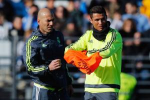 NÓNG: HLV Zidane sắp tái ngộ Ronaldo tại Juventus