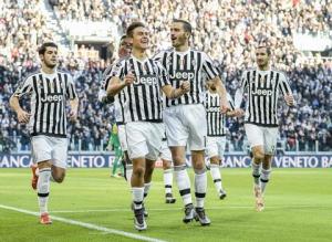 Juventus 3-0 Hellas Verona: Sao trẻ Dybala tỏa sáng