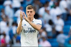 Kroos chính thức báo tin buồn cho M.U và Man City