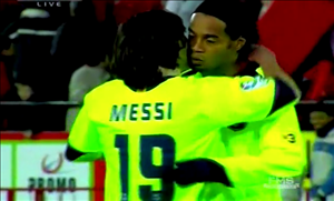 Nhớ lại vài pha kiến tạo như đặt của Ronaldinho cho Messi