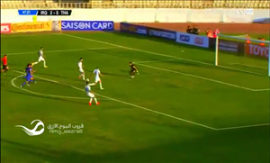 Pha bỏ lỡ khó tin: 4 đánh 1 không chột cũng ... không què