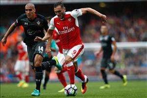 Wenger thách thức Lucas Perez
