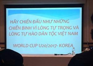 HLV U19 Việt Nam khơi gợi lòng tự hào dân tộc cho học trò trước trận gặp Bahrain