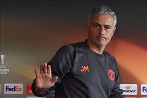 Mourinho lại muốn thành Người đặc biệt