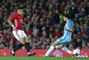 Mourinho khen ngợi hai cầu thủ M.U sau trận thắng Man City