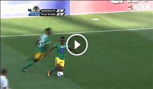 Nhận thẻ vàng vì cái tội lừa bóng kiểu túy quyền