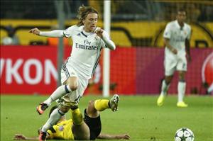 Zidane bảo vệ Modric trước nguy cơ bị “hành xác”