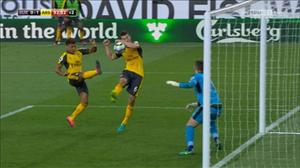 Huyền thoại Thierry Henry: Bàn thắng của Arsenal rõ ràng không hợp lệ