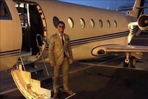 Ngôi sao Ronaldo cho thuê chuyên cơ với giá cắt cổ