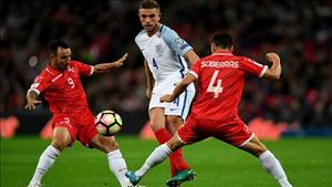 Rooney ngồi ngoài, Henderson làm đội trưởng Tam sư