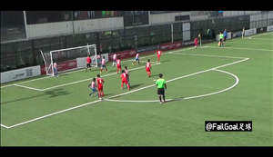 Hai màn phối hợp đá phạt góc tinh quái của cầu thủ nhí Trung Quốc