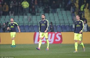 Dư âm Ludogorets 2-3 Arsenal: Giroud kéo lùi Alexis