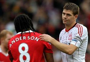 Cựu sao M.U đá đểu Gerrard