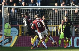 Pep tiết lộ điểm yếu của Man City