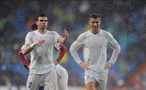 Vì sao logo trên áo đấu Real Madrid mất tích ở trận thắng Alaves?
