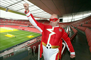 Xuất hiện phiên bản lỗi của “Đội trưởng Mỹ” ở Arsenal