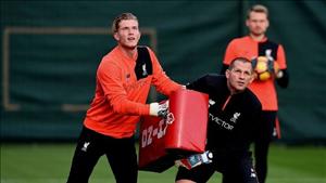 Liverpool biến thành đội bóng bầu dục để huấn luyện tân binh
