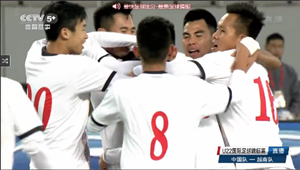 Hoàng Thanh Tùng HAGL sút xa gỡ hòa đẹp mắt cho U22 Việt nam