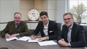 Lewandowski chính thức gia hạn hợp đồng với Bayern