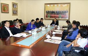 Bóng đá Việt Nam và tầm nhìn… ao làng