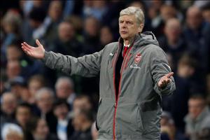 Arsenal sa sút: Sự cứng đầu của Wenger đang giết chết pháo thủ