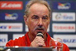 HLV Alfred Riedl: Không dễ đánh bại ĐT Việt Nam