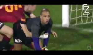 Những thủ môn bất đắc dĩ xuất sắc nhất lịch sử túc cầu