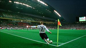 Những bàn thắng đẹp từ chấm phạt góc