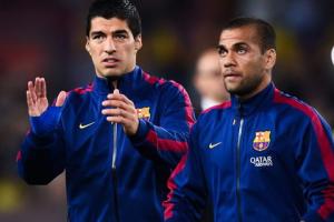 Hai pha phối hợp ghi bàn trùng hợp đến khó tin của cặp Dani Alves vs Luis Suarez