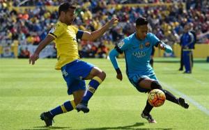 Dư âm Las Palmas 1-2 Barcelona: Thân tại Canaria, hồn ở Emirates