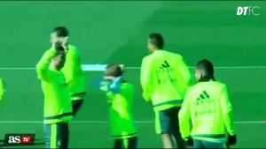 Ronaldo bị Luka Modric troll ngoạn mục trên sân tập