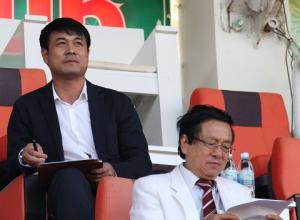 HLV Hữu Thắng nói gì sau khi xem HAGL thi đấu?