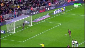 Màn “vận nội công” đá 11m gây cười của ngôi sao Neymar