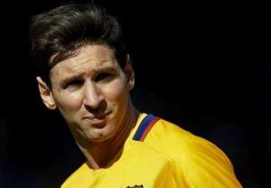 Barca lên tiếng bác bỏ chuyện Messi phải phẫu thuật thận