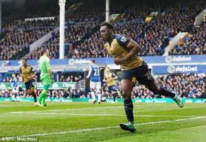 Vượt qua nỗi đau, Pháo thủ oai hùng bắn hạ Everton ngay tại sào huyệt