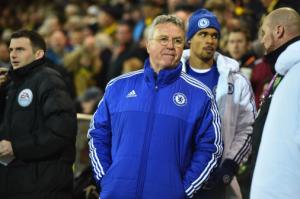 Giờ thì ai dám khinh Chelsea của “Good” Hiddink?