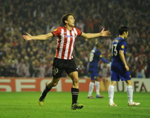 Chelsea tính thay máu tuyến giữa bằng “Roy Keane mới”