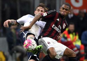 Video clip bàn thắng: AC Milan 1-1 Lazio (Vòng 30 Serie A 2015/16)