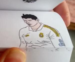 Clip độc: Kỹ năng chơi bóng của Ronaldo được thể hiện bằng flipbook