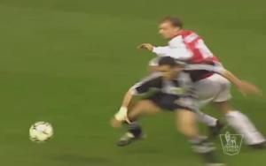 Bạn còn nhớ: Bàn thắng nào đẹp nhất trong lịch sử Premier League?