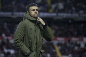 Enrique khẳng định cầu thủ Barca không bình thường