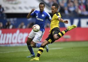 Cận cảnh đôi giày siêu độc Nike “thửa” riêng cho Aubameyang