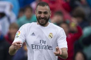 Benzema phá thành tích ghi bàn tại La Liga
