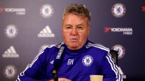 Chelsea rệu rã, Hiddink tố học trò giữ chân để đá EURO