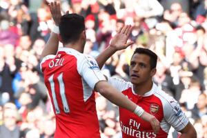 Ozil và Sanchez chuẩn bị gia hạn hợp đồng với Arsenal